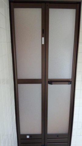 YKKAP かんたんプチリモ 浴室ドア交換 （埼玉県坂戸市 N様邸）